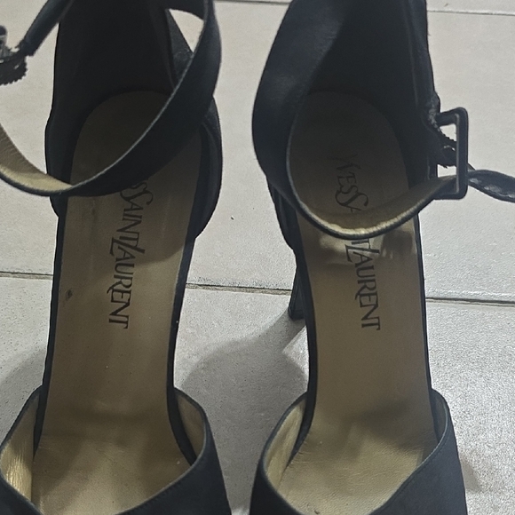 Vintage Saint Laurent Black Pointed Toe Heels - Picture 2 of 6